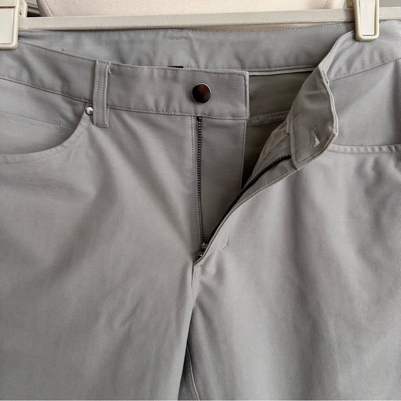 LULULEMON ABC 5-Pocket Utilitech Pants Classic Fit Business Casual Size 33x31 - Picture 9 of 13